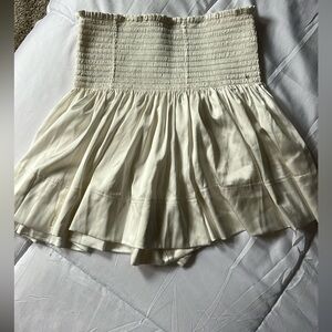 Silky Natural Life White Shorts